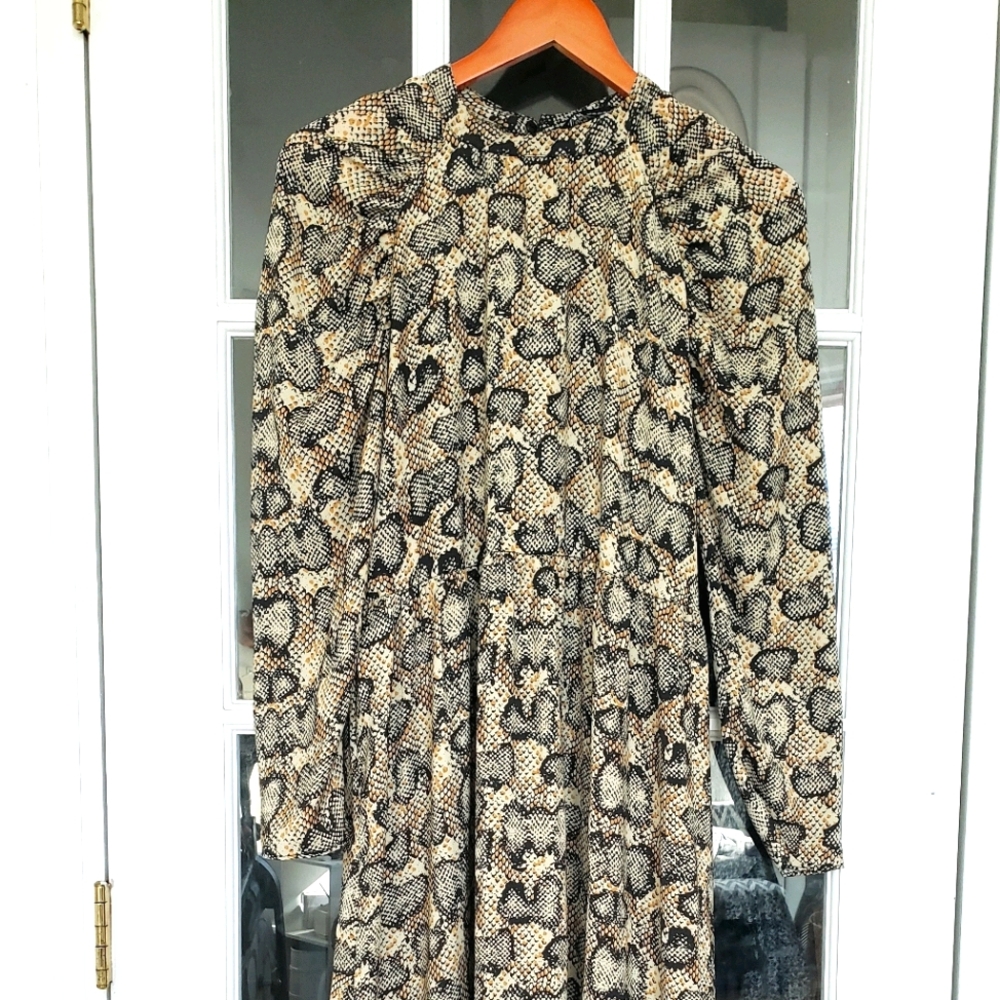 ZARA - Puff sleeves Maxi Dress